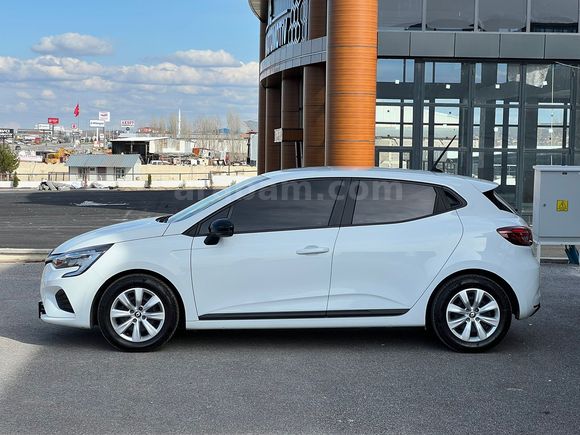 Sahibinden Renault Clio 1.0 SCe Joy 2023 Model 