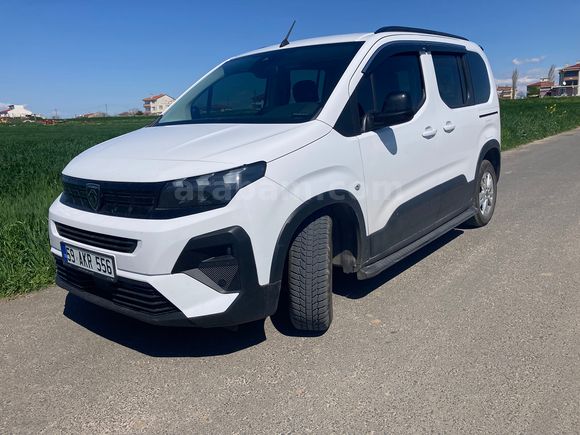 Sahibinden Peugeot Rifter 1.5 BlueHDI Allure 2024 Model 