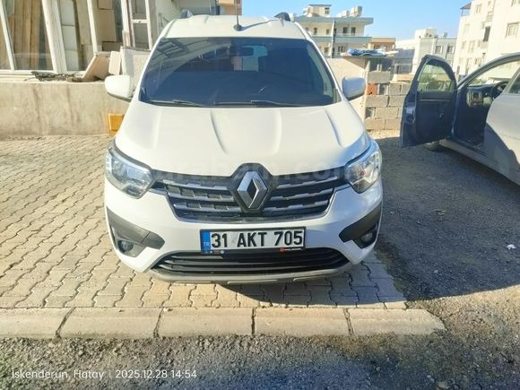 Sahibinden Renault Express Combi 1.5 BlueDCI Touch 2022 Model