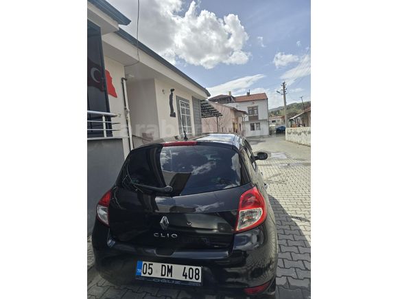 Sahibinden Renault Clio 1.5 dCi Expression 2011 Model Sakarya