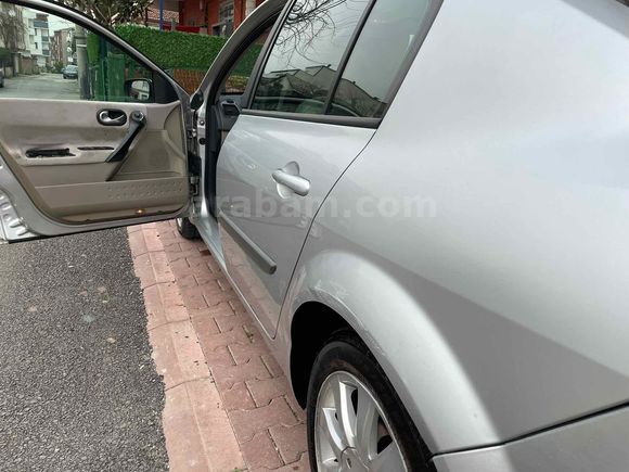 Sahibinden Renault Megane 1.5 dCi Expression 2006 Model 