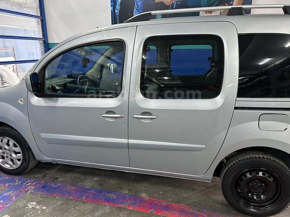 Sahibinden Renault Kangoo Multix 1.5 dCi Extreme 2011 Model 