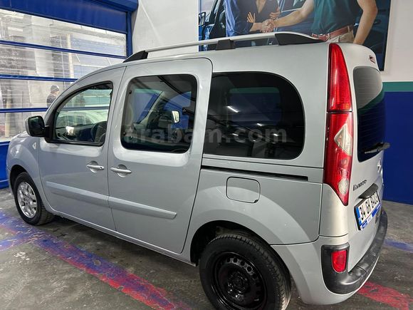 Sahibinden Renault Kangoo Multix 1.5 dCi Extreme 2011 Model 