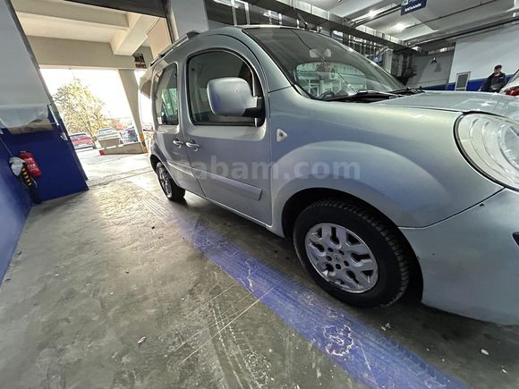 Sahibinden Renault Kangoo Multix 1.5 dCi Extreme 2011 Model 