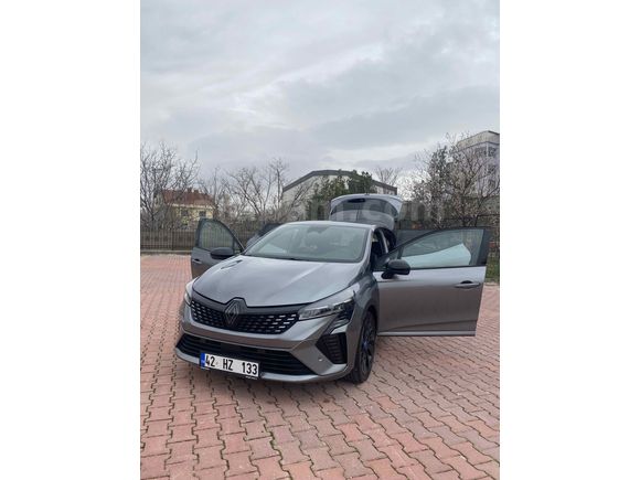 Sahibinden Renault Clio 1.0 TCe Techno Esprit Alpine 2024 Model 