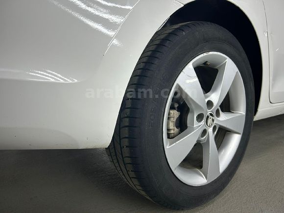 Sahibinden Skoda Rapid 1.6 TDI Elegance 2014 Model