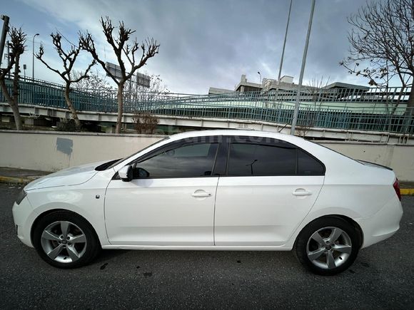 Sahibinden Skoda Rapid 1.6 TDI Elegance 2014 Model