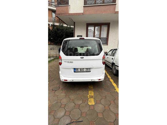 Ford Tourneo Courier 1.6 TDCi Journey Trend 2015 Model 