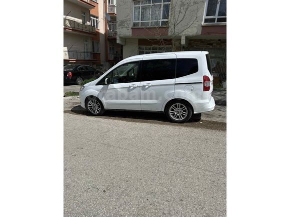 Sahibinden Ford Tourneo Courier 1.0 EcoBoost Titanium 2023 Model  16.000 km Beyaz