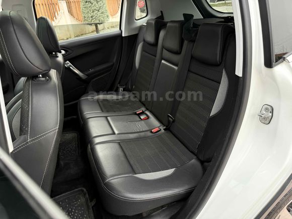 Galeriden Peugeot 2008 1.6 e-HDi Allure 2017 Model Konya