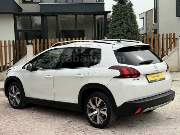 Galeriden Peugeot 2008 1.6 e-HDi Allure 2017 Model Konya