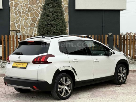 Galeriden Peugeot 2008 1.6 e-HDi Allure 2017 Model Konya