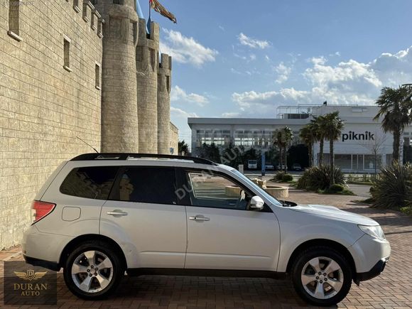 DURAN AUTO'DAN SUBARU FORESTER 2.0 TD PREMİUM CAM TAVAN