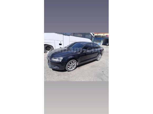 Sahibinden Volkswagen Jetta 1.6 TDi Highline 2013 Model