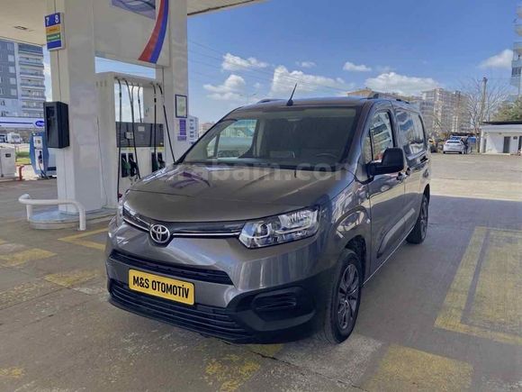 Sahibinden Toyota Proace City 1.5 D Passion X-Pack 2022 Model 