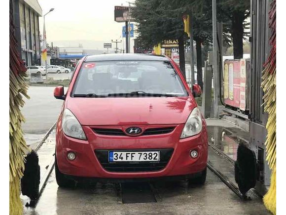 Sahibinden Hyundai i20 1.4 CRDi Team 2011 Model 
