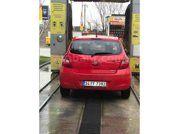 Sahibinden Hyundai i20 1.4 CRDi Team 2011 Model 