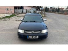 Galeriden Volkswagen Passat 1.8 Trendline 2000 Model Kırşehir