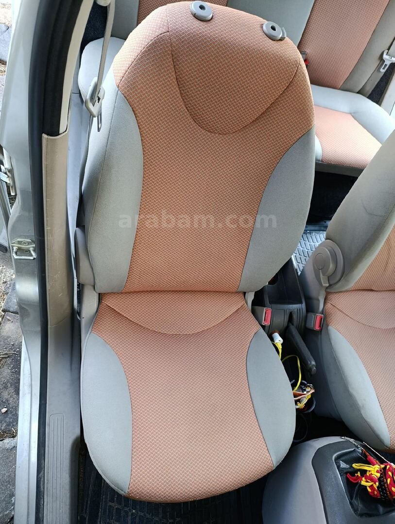 Sahibinden Fiat Idea 1.3 Multijet Active 2006 Model İzmir 246.000 km Gri (Gümüş) 4