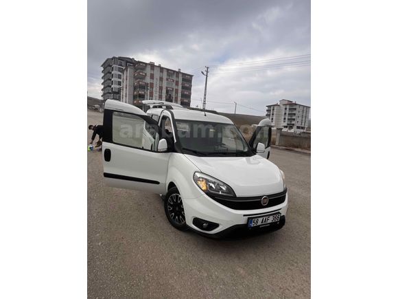 Sahibinden Fiat Doblo Combi 1.6 Multijet Maxi Premio Plus 2017 Model  75.000 km Beyaz