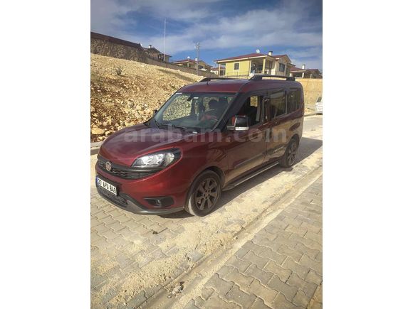 Sahibinden Fiat Doblo Combi 1.6 Multijet Trekking 2023 Model 