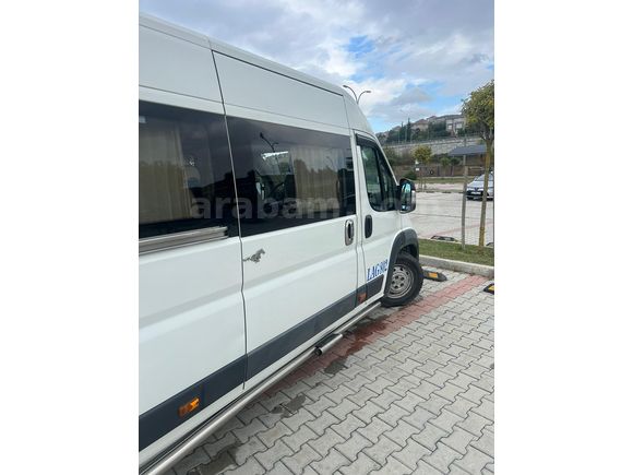 isteyene plakalı isteyene plakasız servis aracı