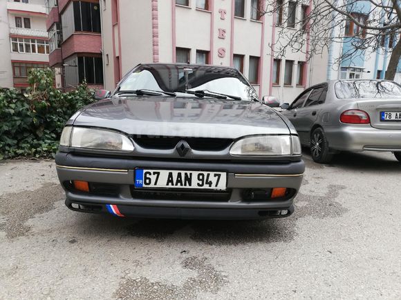 Sahibinden Renault R 19 1.4 Europa RN 1996 Model Karabük