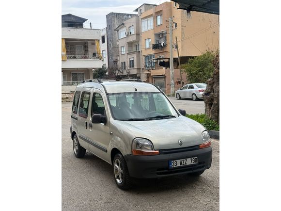 Sahibinden Renault Kangoo 1.4 RTE 2000 Model 