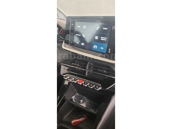 Sahibinden Peugeot 208 1.5 BlueHDi Active 2021 Model