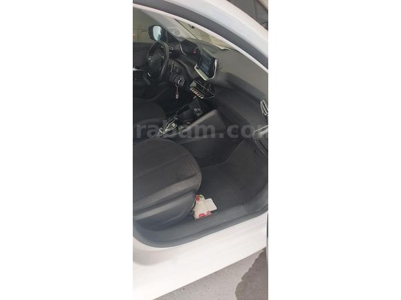 Sahibinden Peugeot 208 1.5 BlueHDi Active 2021 Model