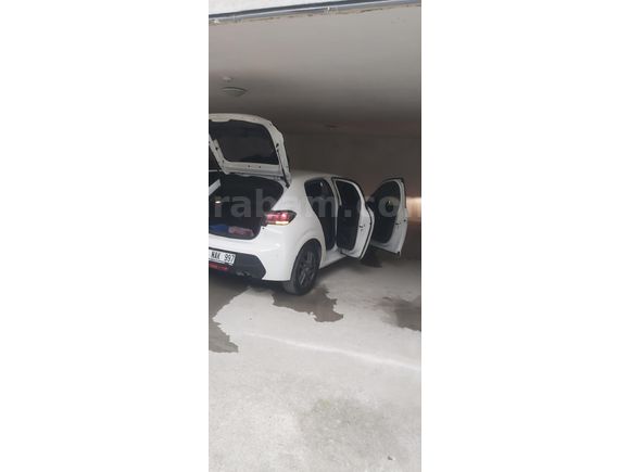 Sahibinden Peugeot 208 1.5 BlueHDi Active 2021 Model