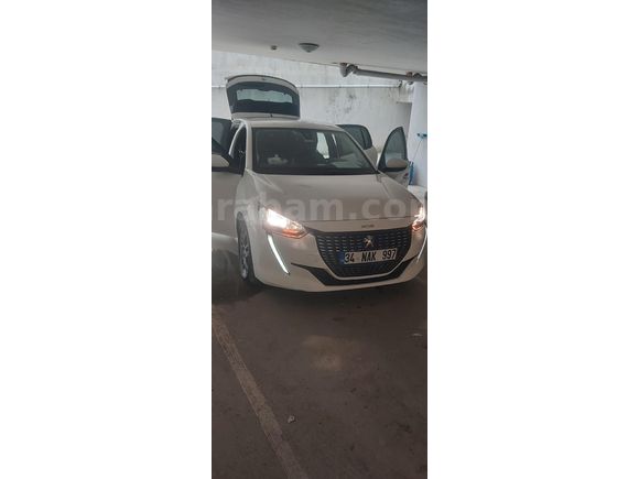 Sahibinden Peugeot 208 1.5 BlueHDi Active 2021 Model