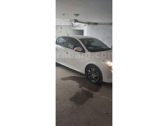 Sahibinden Peugeot 208 1.5 BlueHDi Active 2021 Model