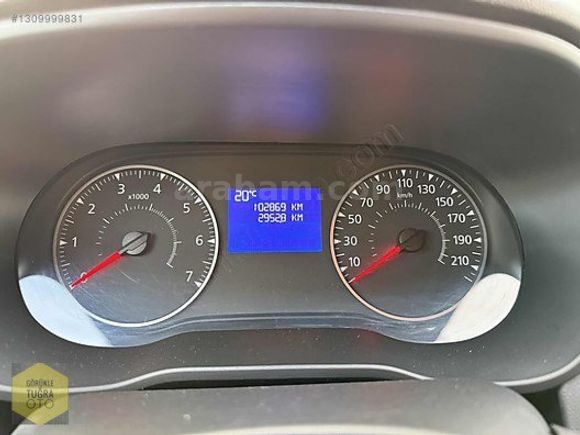 2022 MODEL 104.000KM MAKYAJLI KASA DİZEL DUSTER(%20 KDV)