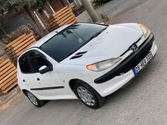 2001 model Peugeot 206 1.4 XR 