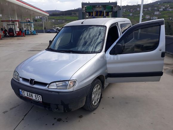 Sahibinden Peugeot Partner 1.9 D 2003 Model