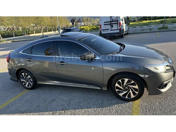 Sahibinden Honda Civic 1.6i VTEC Elegance 2017 Model 