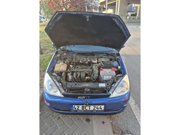 Galeriden Ford Focus 1.6 Comfort 2001 Model Konya