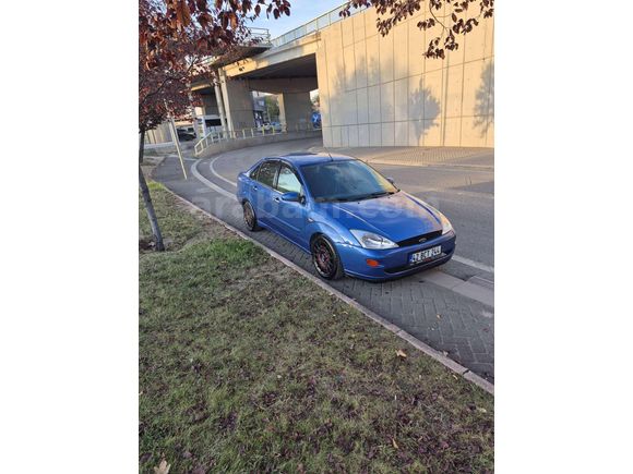 Galeriden Ford Focus 1.6 Comfort 2001 Model Konya