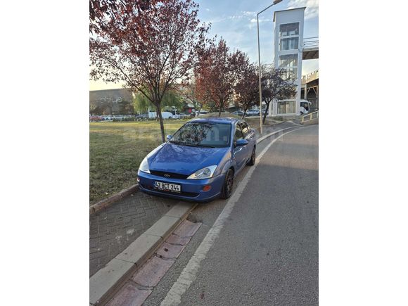 Galeriden Ford Focus 1.6 Comfort 2001 Model Konya