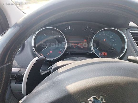 2010 Model Peugeot 5008 Cam tavanlı