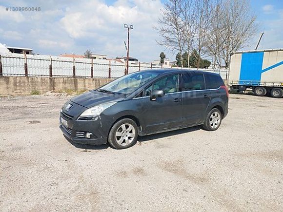 2010 Model Peugeot 5008 Cam tavanlı