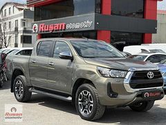 RUŞAN'dan 2023HİLUX 2.4Adventura 4x4 64.000 KM BOYASIZDEĞİŞENSİZ
