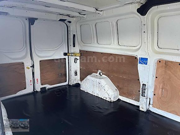 "YOLCU" dan 2014 uzun şase klimalı custom panelvan 232ooo km