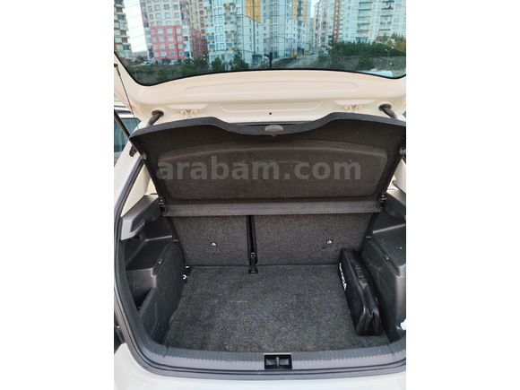 DEĞİŞENSİZ BOYASIZ TRAMERSİZ Sahibinden Skoda Fabia 1.2 TSI Style 2016 Model  Beyaz