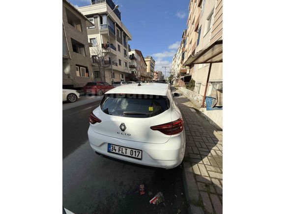 Sahibinden Renault Clio 1.0 SCe Joy 2022 Model 