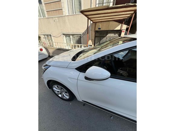 Sahibinden Renault Clio 1.0 SCe Joy 2022 Model 
