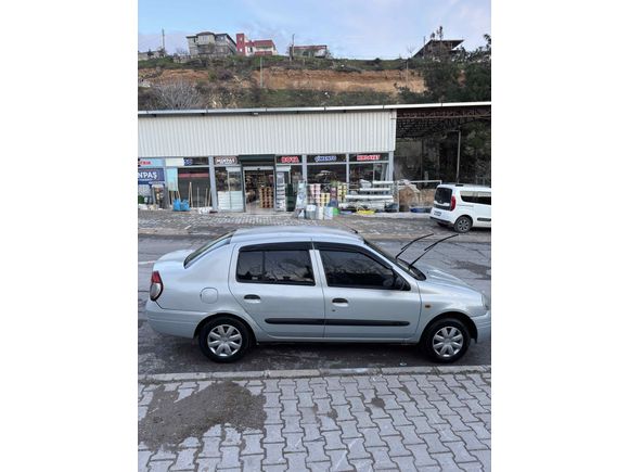 Sahibinden Renault Clio 1.4 2000 Model 