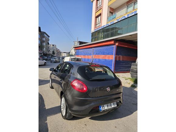 Sahibinden Fiat Bravo 1.6 Mjet Easy 2013 Model  380.000 km Gri (metalik)