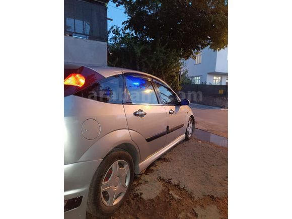 Sahibinden Ford Focus 1.6 Comfort 2002 Model